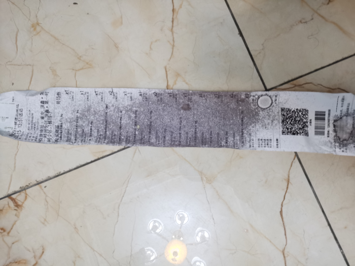 热敏纸碰到酒精为什么会变黑？